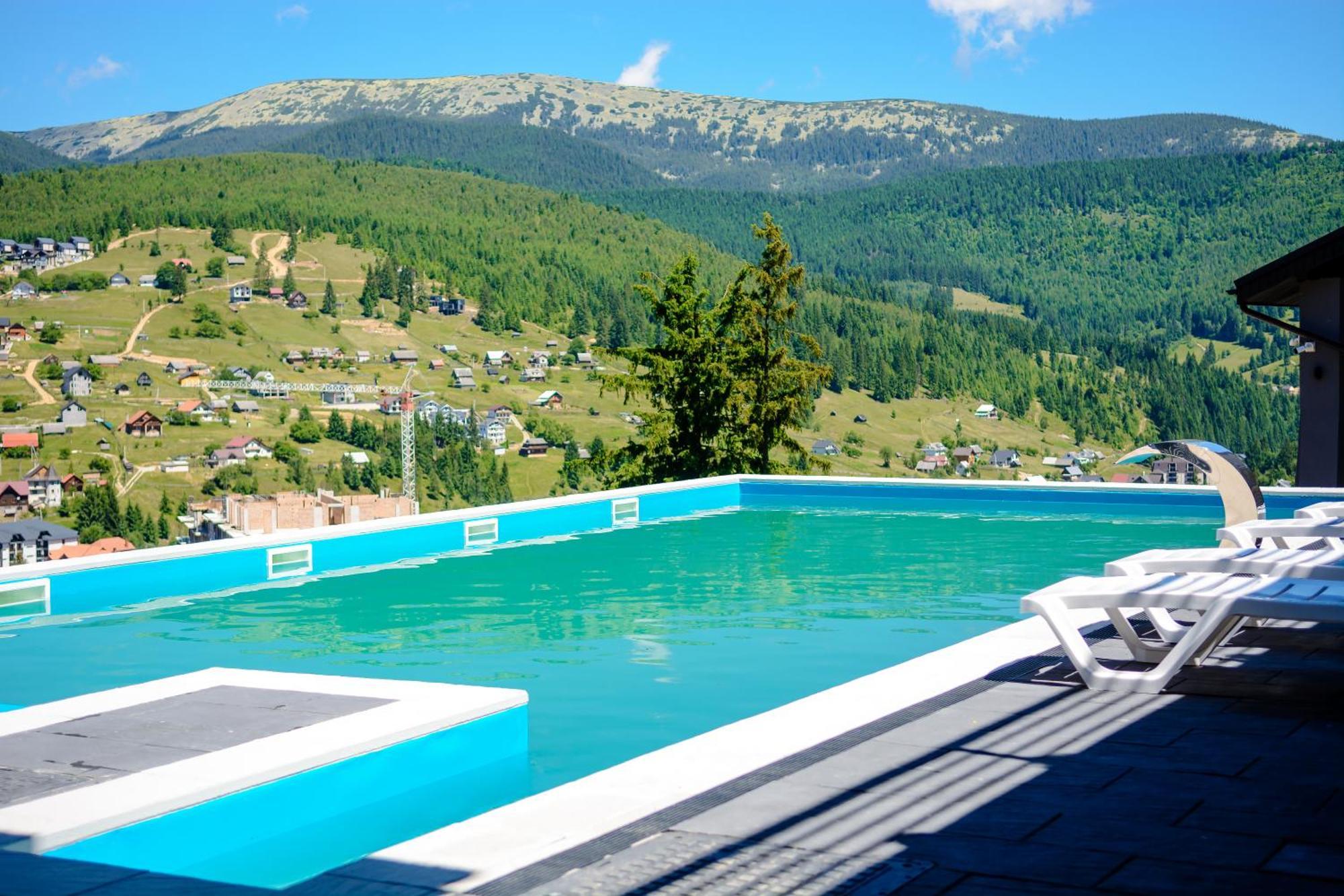 Севеней Готель Bukovel Dış mekan fotoğraf